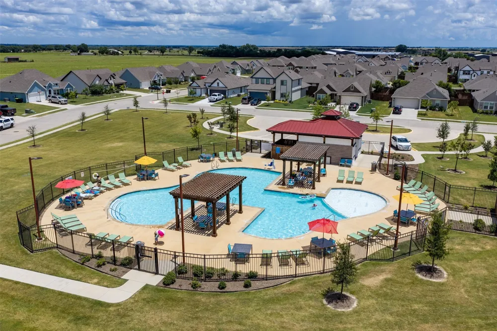 2315 Hydrangea Drive Pilot Point, TX 76258