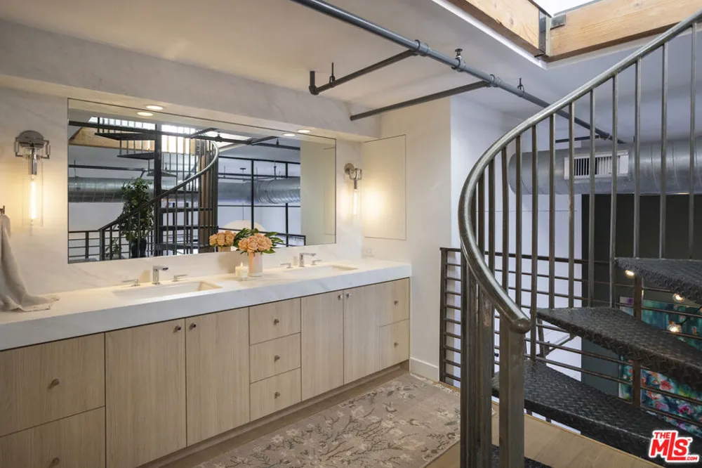 4115 Glencoe Avenue #414 Marina del Rey, CA 90292