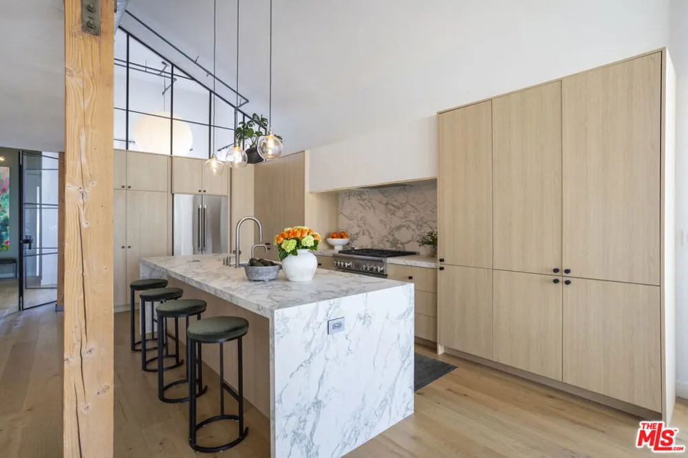 4115 Glencoe Avenue #414 Marina del Rey, CA 90292