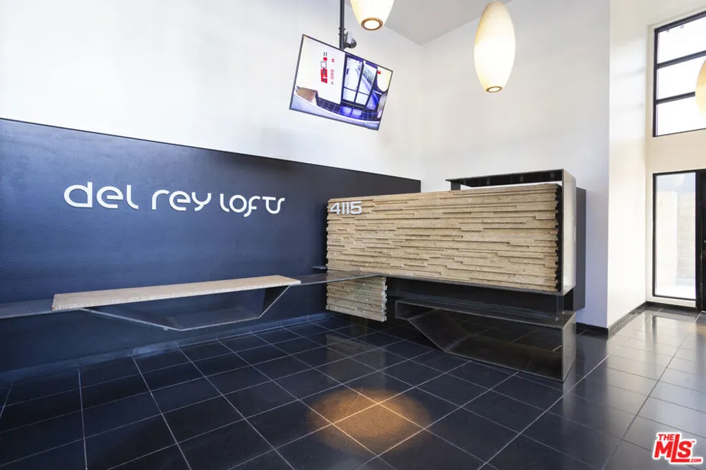 4115 Glencoe Avenue #414 Marina del Rey, CA 90292