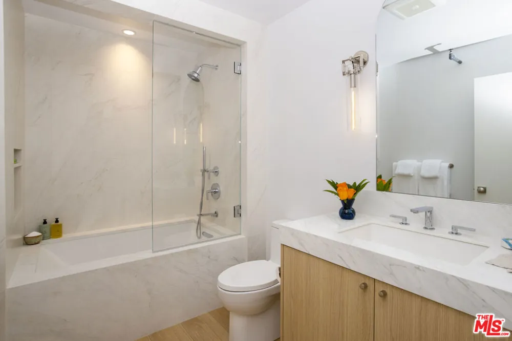4115 Glencoe Avenue #414 Marina del Rey, CA 90292