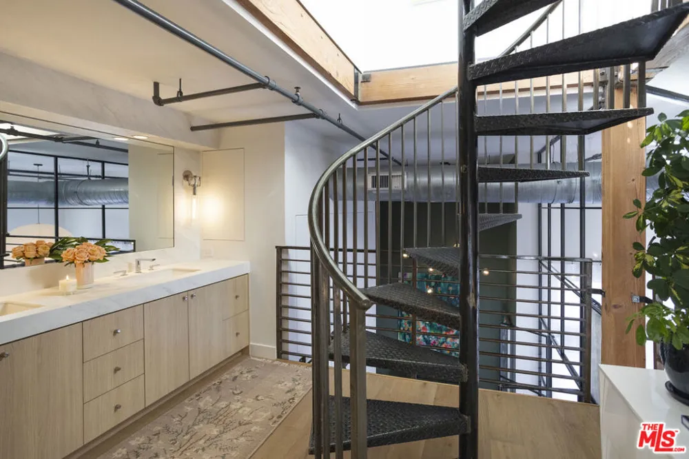 4115 Glencoe Avenue #414 Marina del Rey, CA 90292