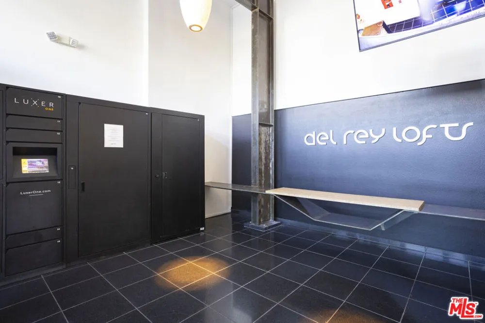 4115 Glencoe Avenue #414 Marina del Rey, CA 90292