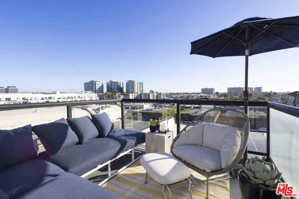 4115 Glencoe Avenue #414 Marina del Rey, CA 90292