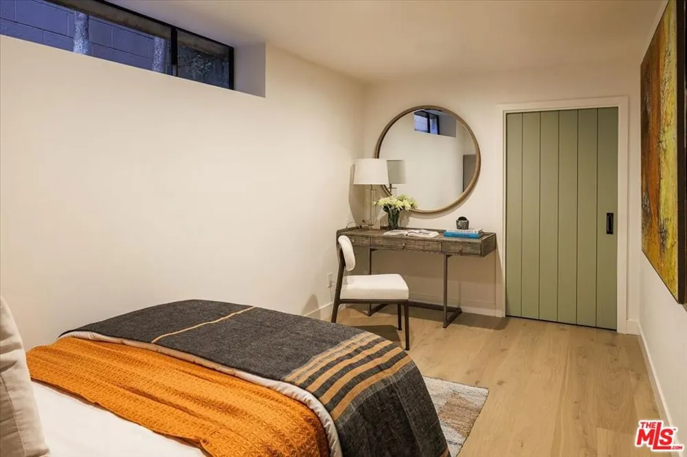 1140 Chelsea Avenue #A Santa Monica, CA 90403