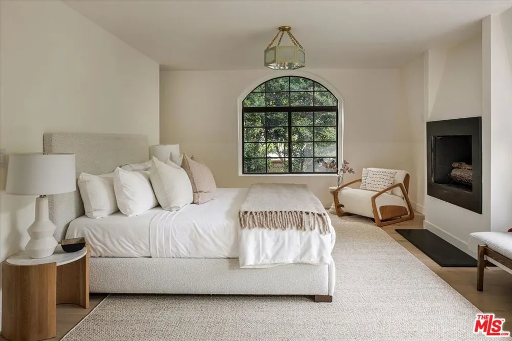1140 Chelsea Avenue #A Santa Monica, CA 90403