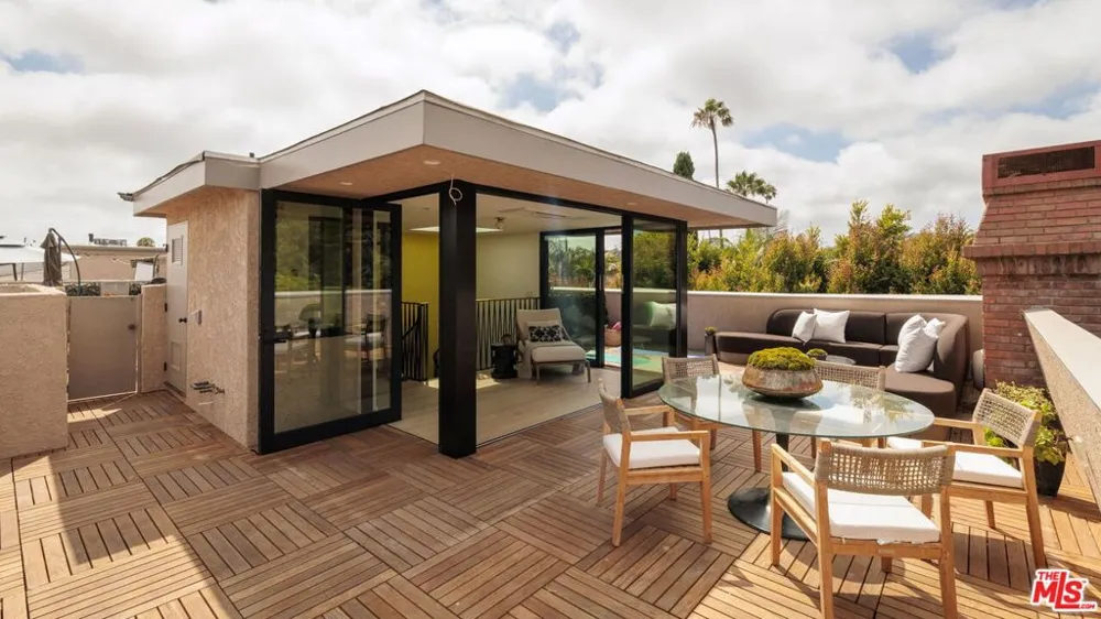 1140 Chelsea Avenue #A Santa Monica, CA 90403