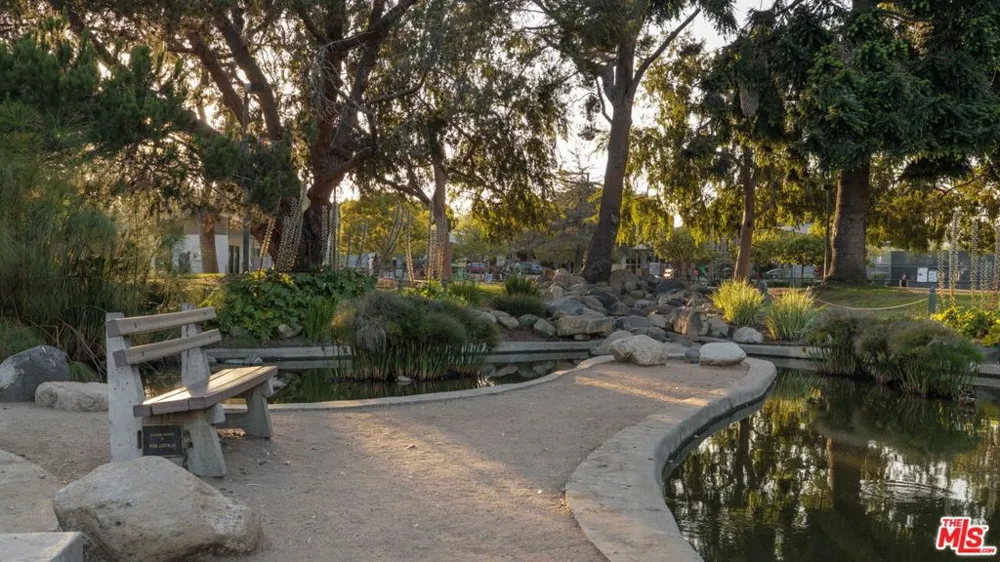 1140 Chelsea Avenue #A Santa Monica, CA 90403
