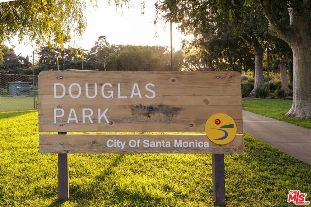 1140 Chelsea Avenue #A Santa Monica, CA 90403