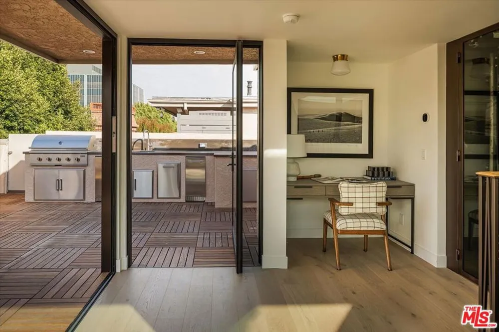 1140 Chelsea Avenue #A Santa Monica, CA 90403