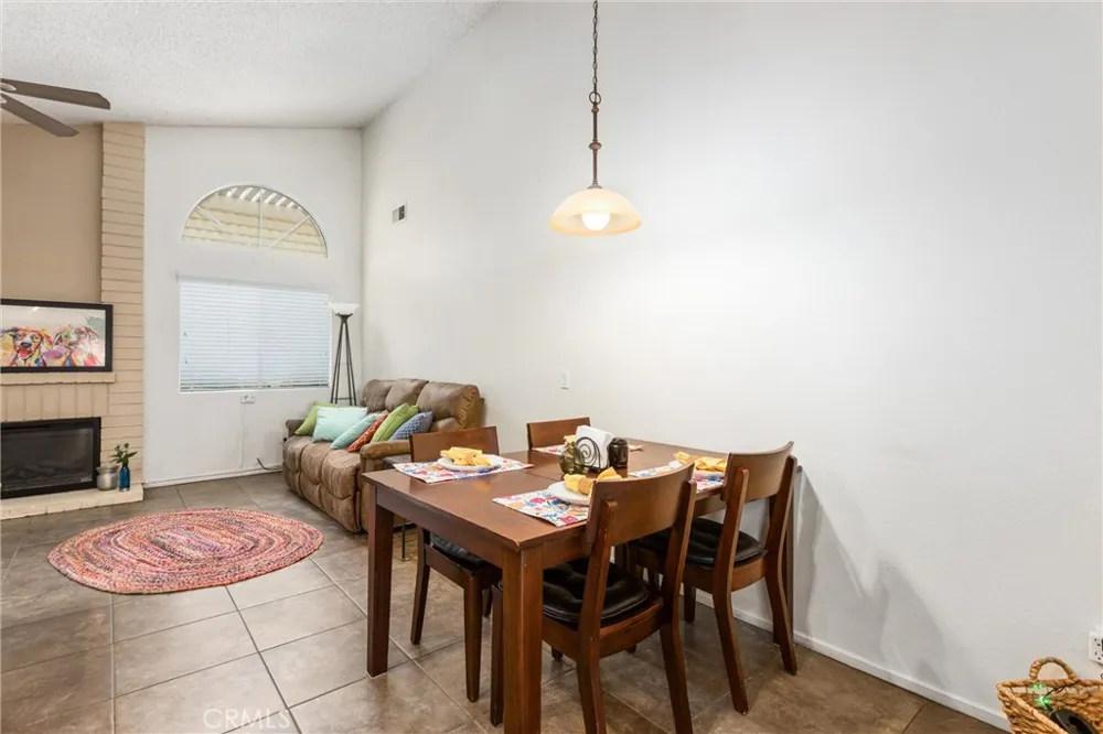 5633 Riviera Banning, CA 92220