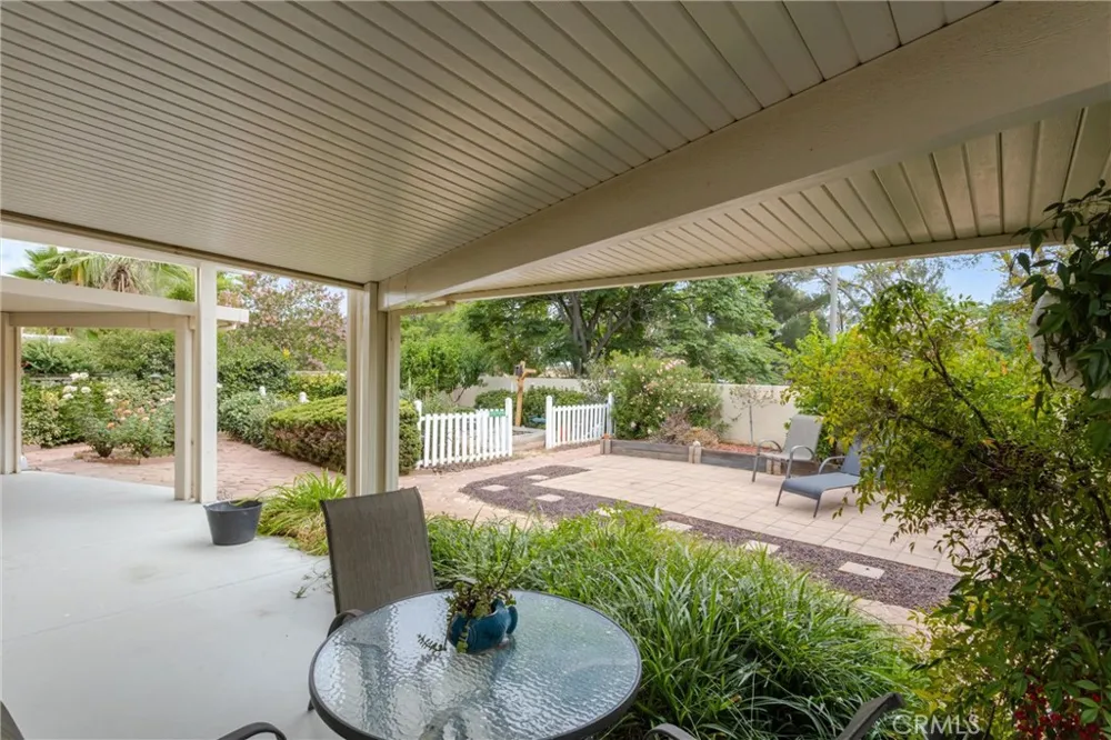 5633 Riviera Banning, CA 92220