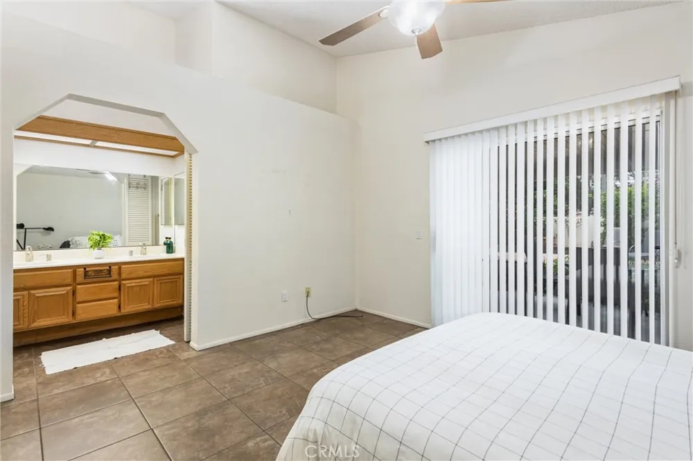 5633 Riviera Banning, CA 92220