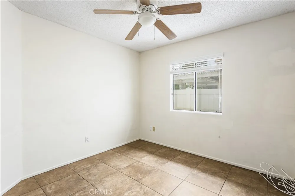 5633 Riviera Banning, CA 92220