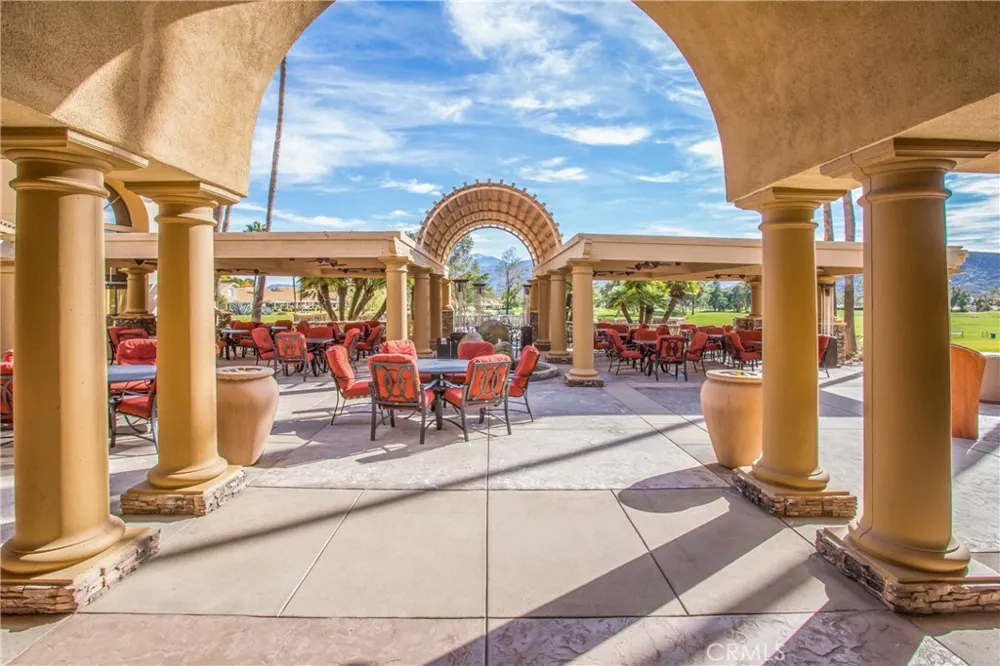5633 Riviera Banning, CA 92220