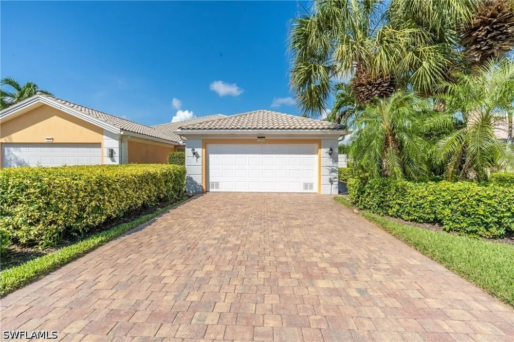 Ionio Court Naples, FL 34114