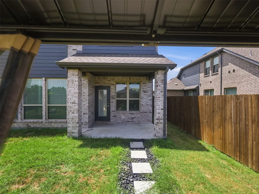 201 Sweetwater Drive Commerce, TX 75428