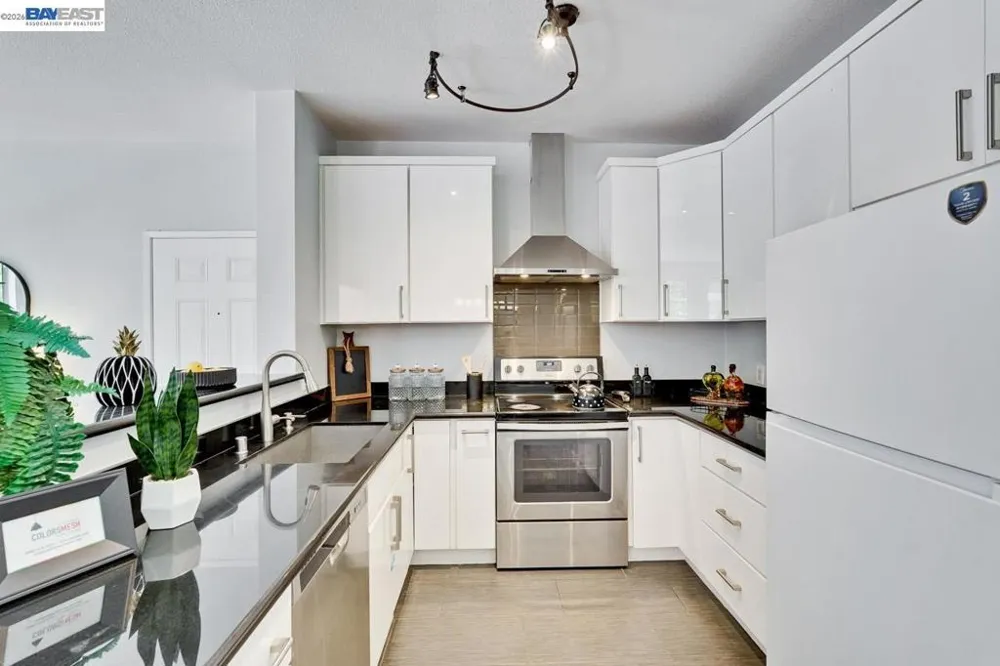 3695 Stevenson Blvd #A141 Fremont, CA 94538