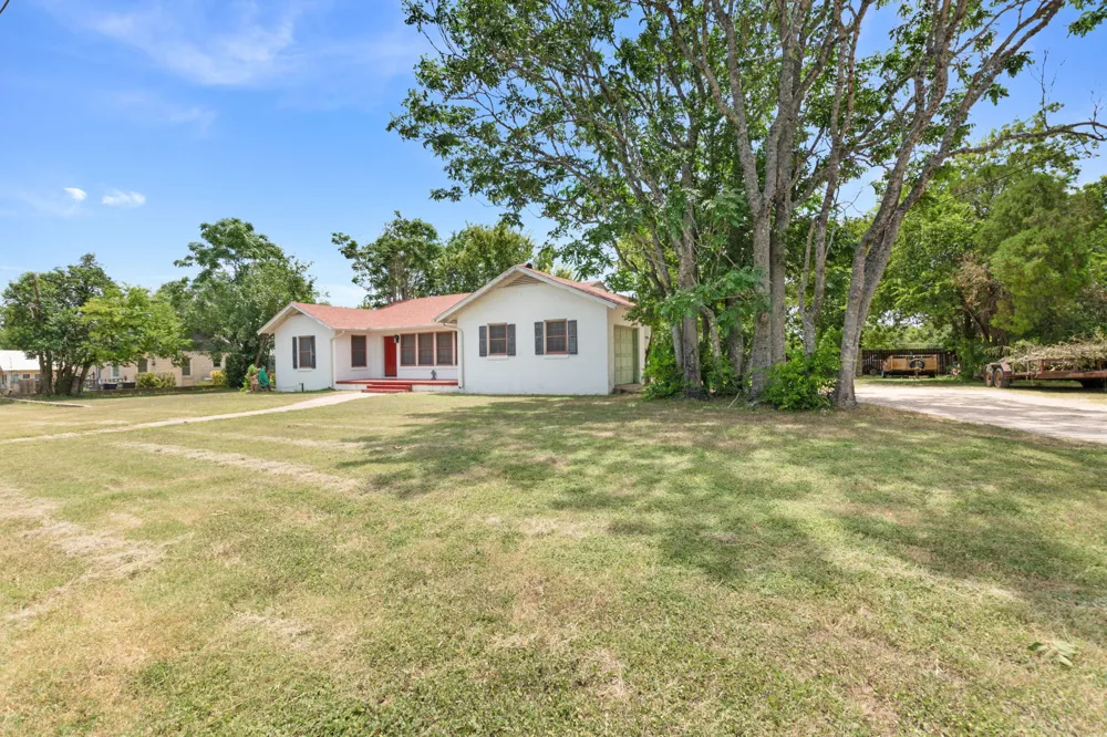 900 Main Street Burnet, TX 78611