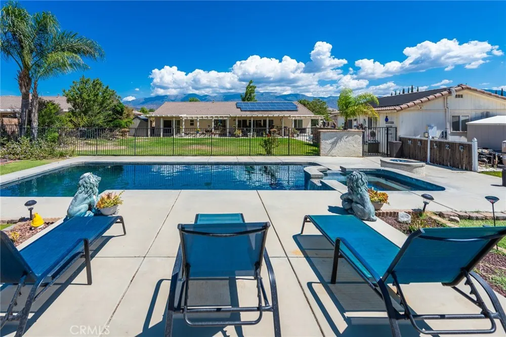 1484 Adam St Banning, CA 92220