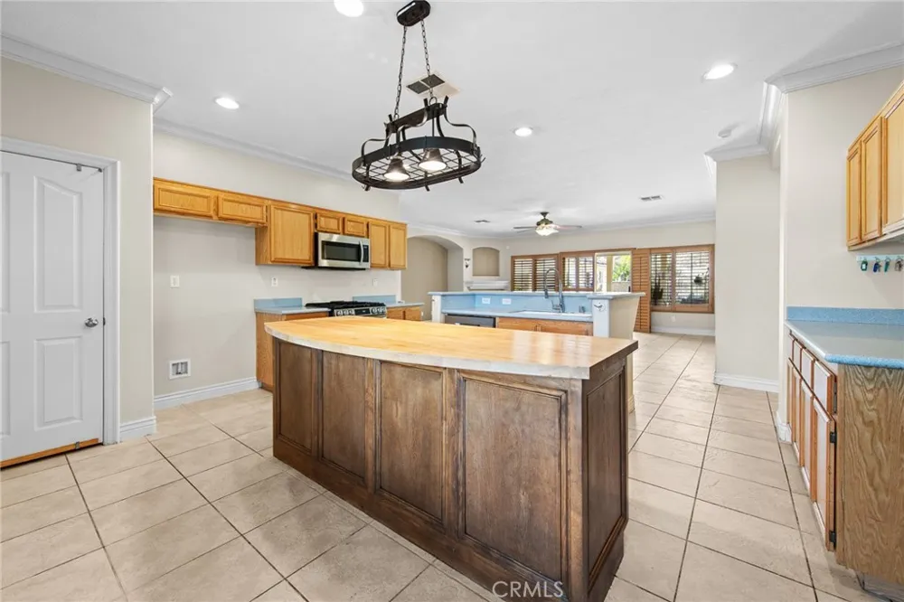1484 Adam St Banning, CA 92220