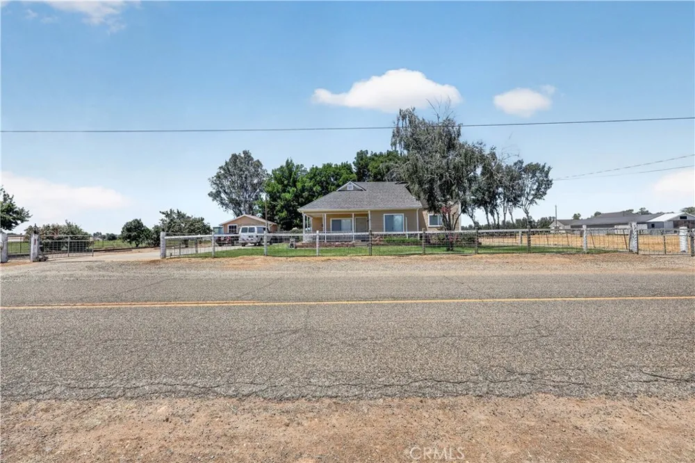 3555 Fresno Le Grand, CA 95333