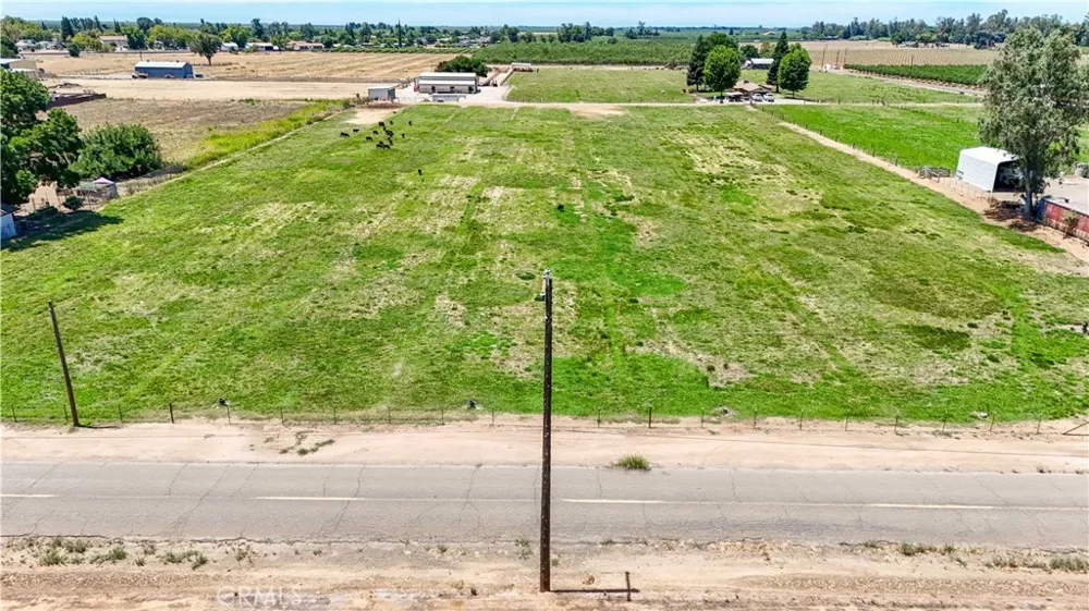 3555 Fresno Le Grand, CA 95333
