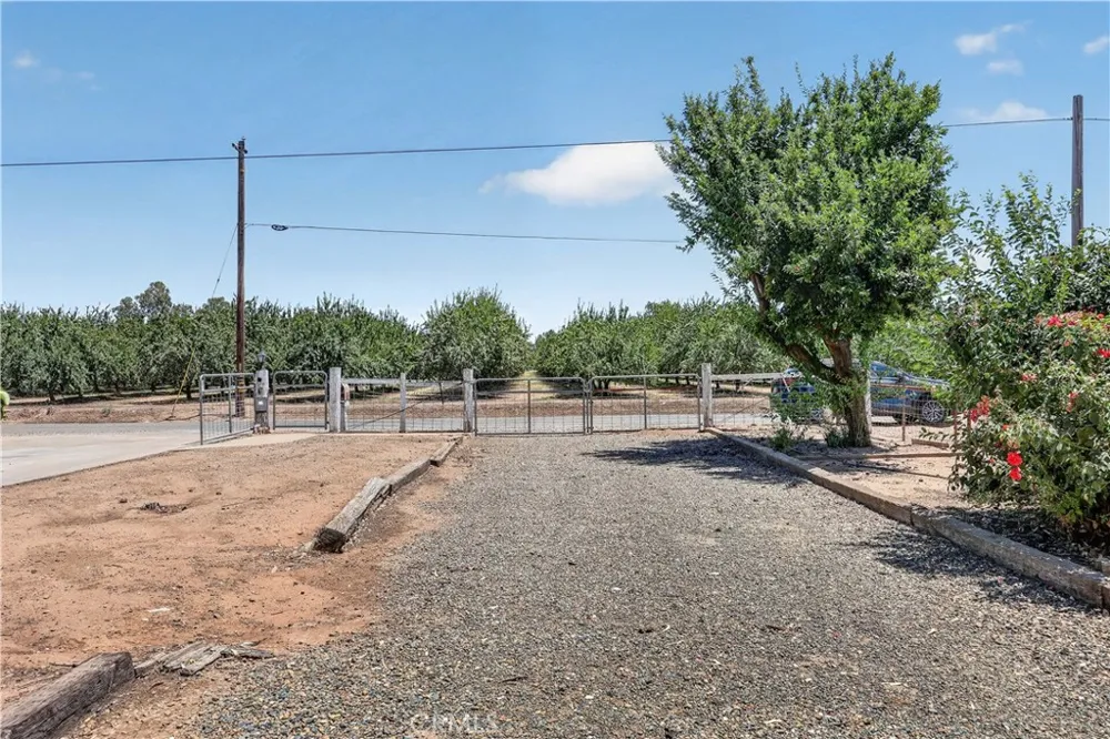 3555 Fresno Le Grand, CA 95333