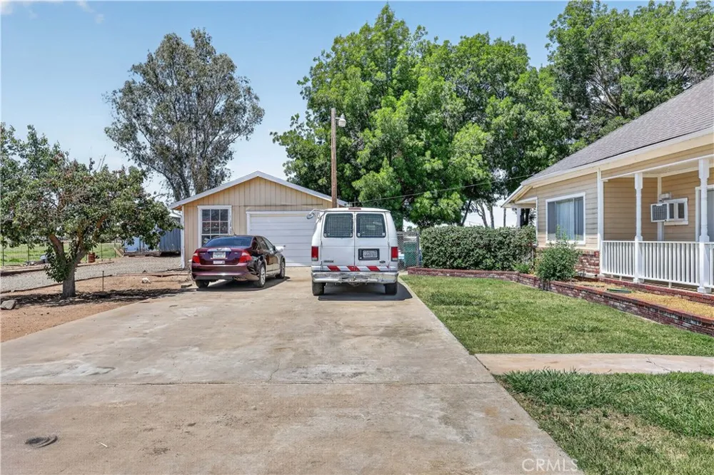 3555 Fresno Le Grand, CA 95333