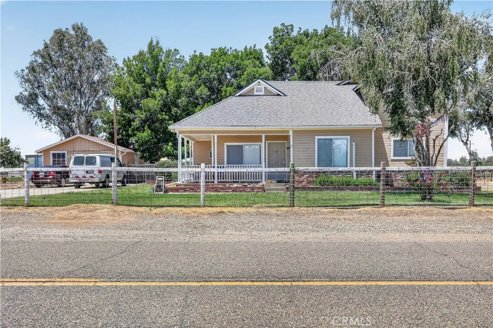 3555 Fresno Le Grand, CA 95333