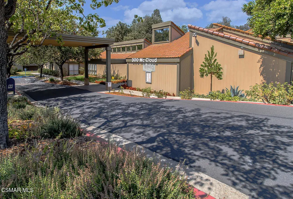 291 Sequoia Court #17 Thousand Oaks, CA 91360