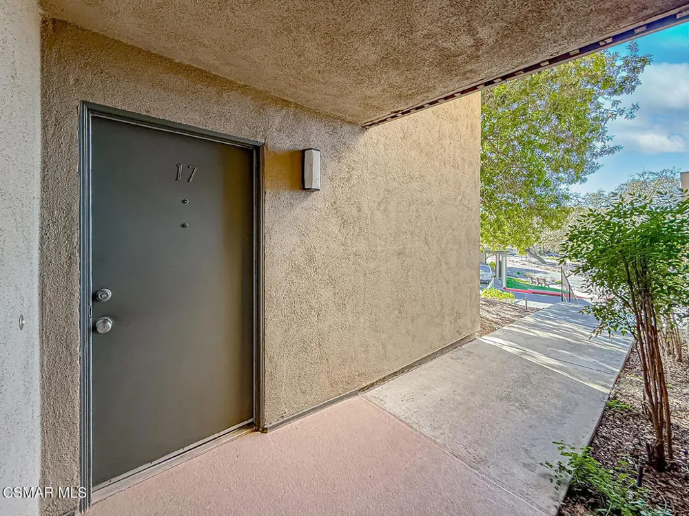 291 Sequoia Court #17 Thousand Oaks, CA 91360