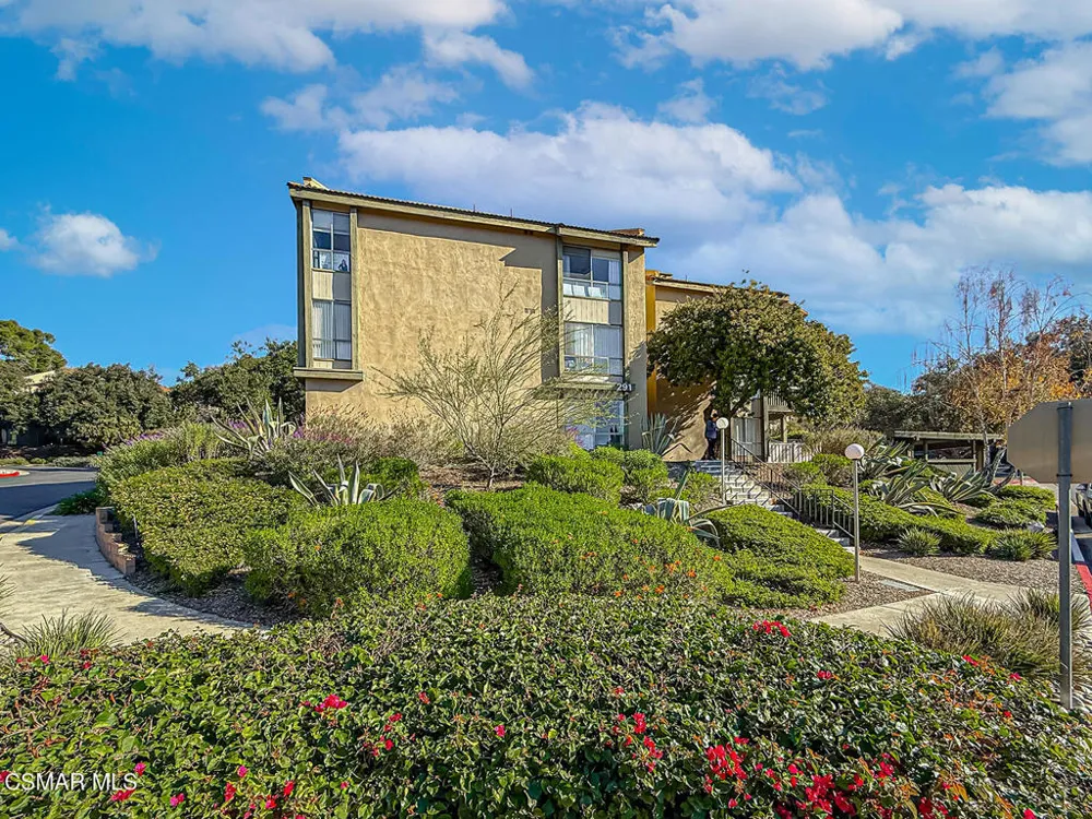 291 Sequoia Court #17 Thousand Oaks, CA 91360