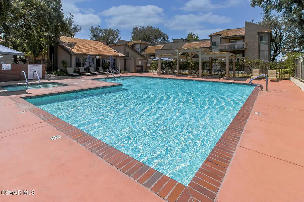 291 Sequoia Court #17 Thousand Oaks, CA 91360