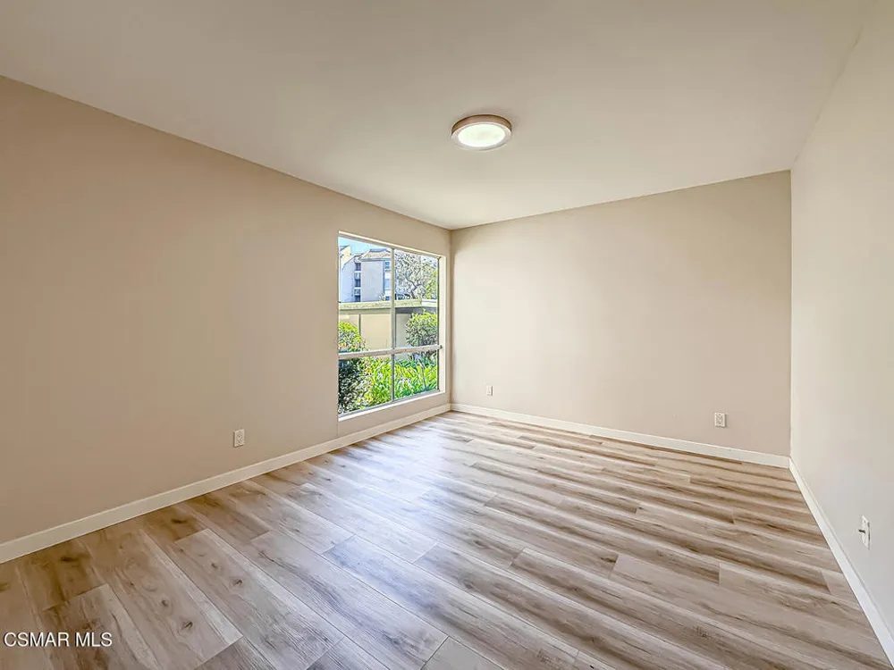 291 Sequoia Court #17 Thousand Oaks, CA 91360