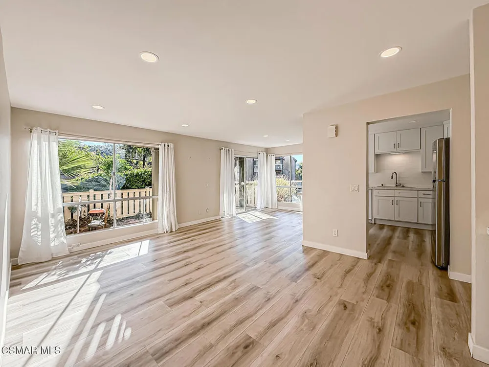 291 Sequoia Court #17 Thousand Oaks, CA 91360