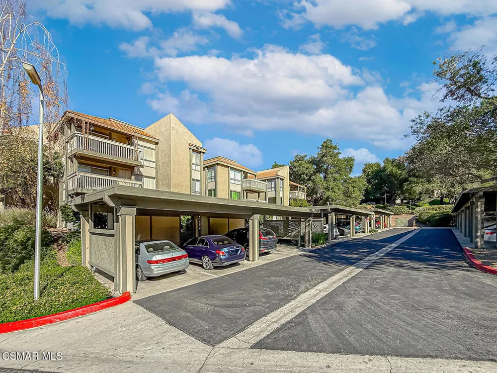 291 Sequoia Court #17 Thousand Oaks, CA 91360