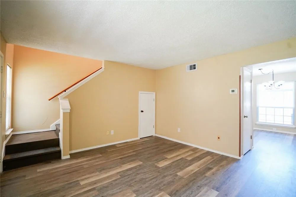 6702 Everhart #E-102 Corpus Christi, TX 78413