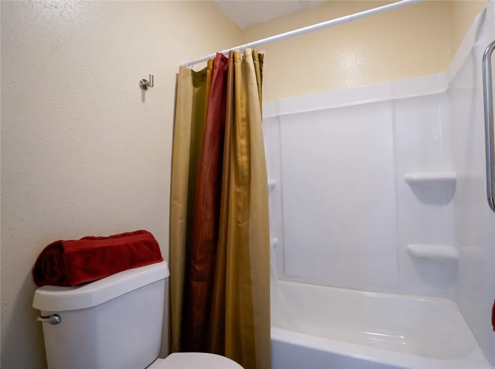 6702 Everhart #E-102 Corpus Christi, TX 78413