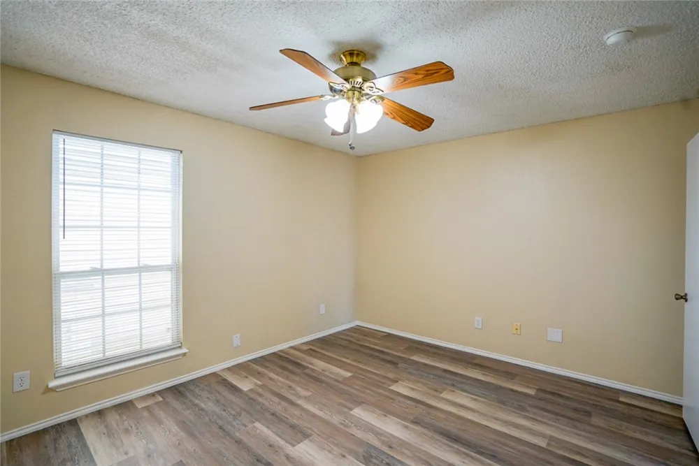 6702 Everhart #E-102 Corpus Christi, TX 78413