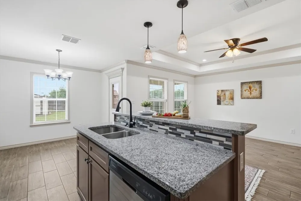 308 Dahme Avenue Orange Grove, TX 78372