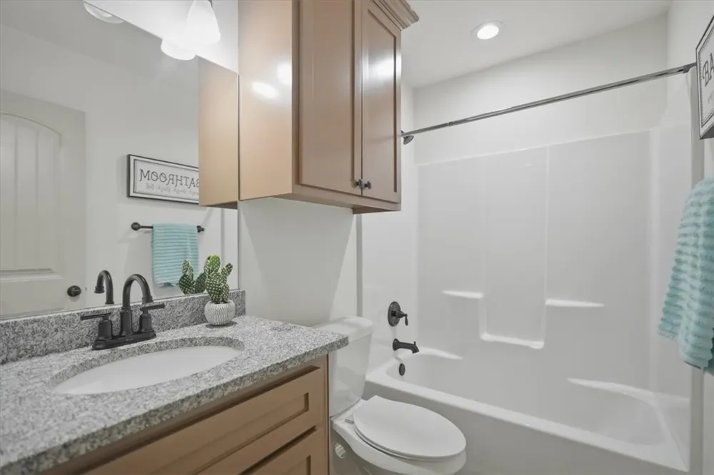 308 Dahme Avenue Orange Grove, TX 78372