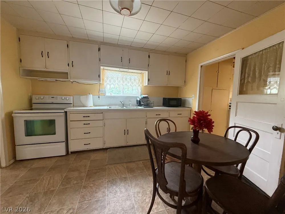 825 Canyon Street Ely, NV 89301