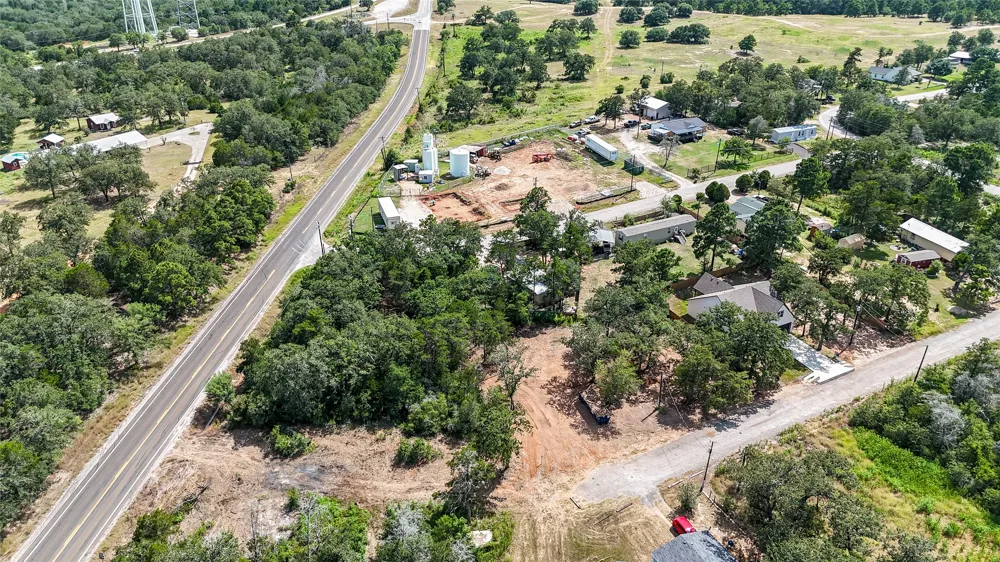 115 Eaglenest Court Smithville, TX 78957