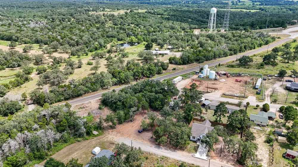 115 Eaglenest Court Smithville, TX 78957