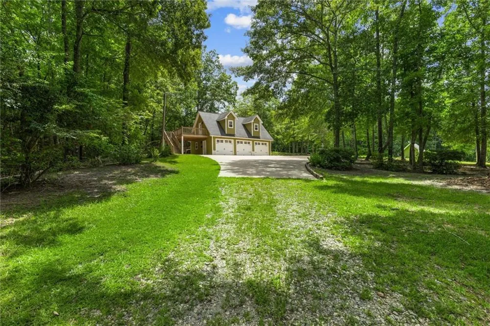 5098 Crescent Road Dry Branch, GA 31020