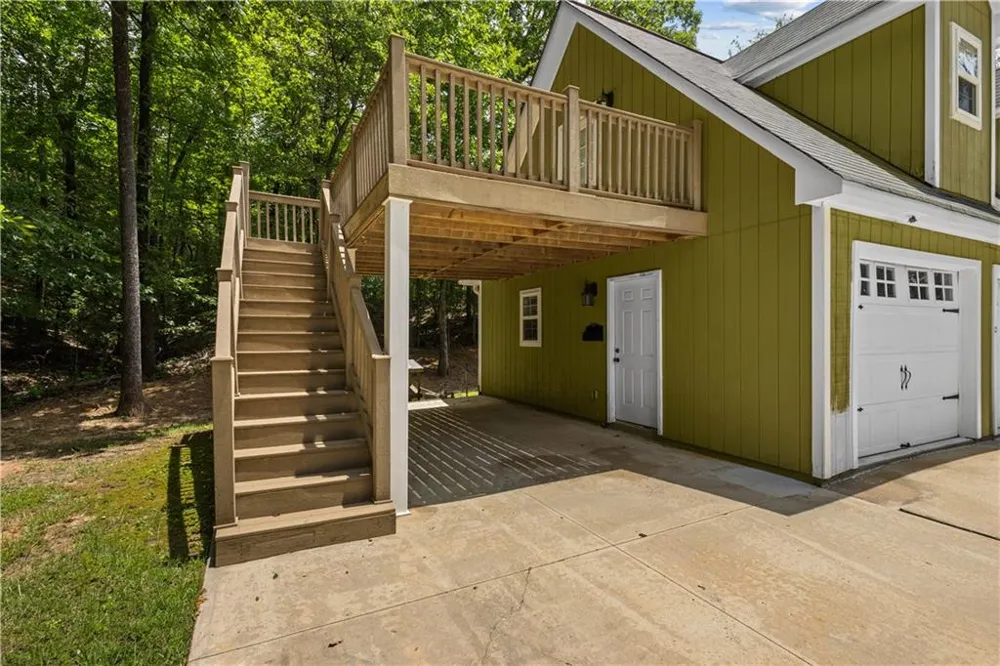 5098 Crescent Road Dry Branch, GA 31020
