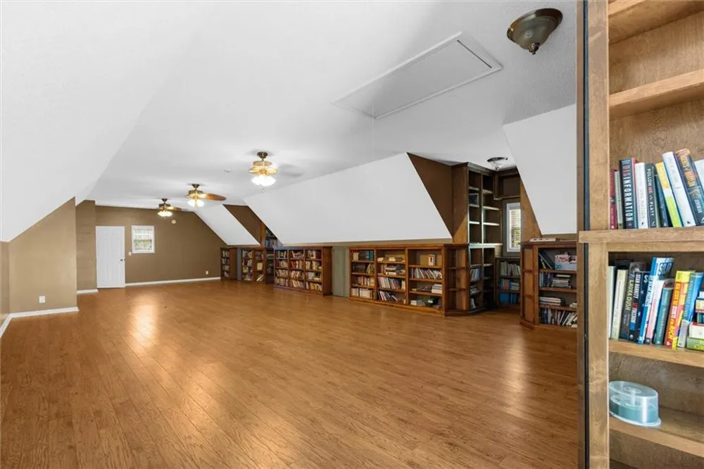 5098 Crescent Road Dry Branch, GA 31020
