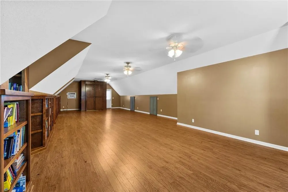 5098 Crescent Road Dry Branch, GA 31020