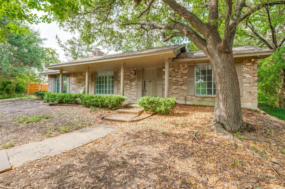 406 Dula Circle Duncanville, TX 75116